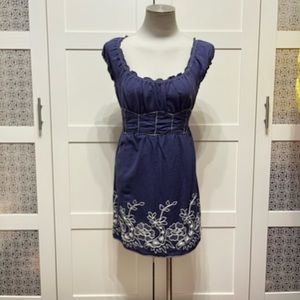 Embroidered Linen blend dress (box 1)